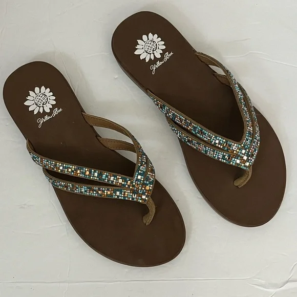 NWOT Yellow Box Dalia Beaded Genuine Leather Rhinestone Flip Flops Summer Sandal - Picture 3 of 7